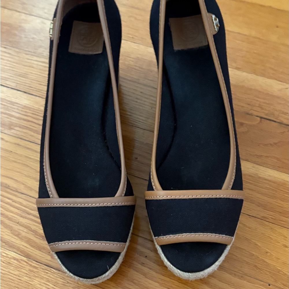 Tory Burch espadrille. Size 6.5